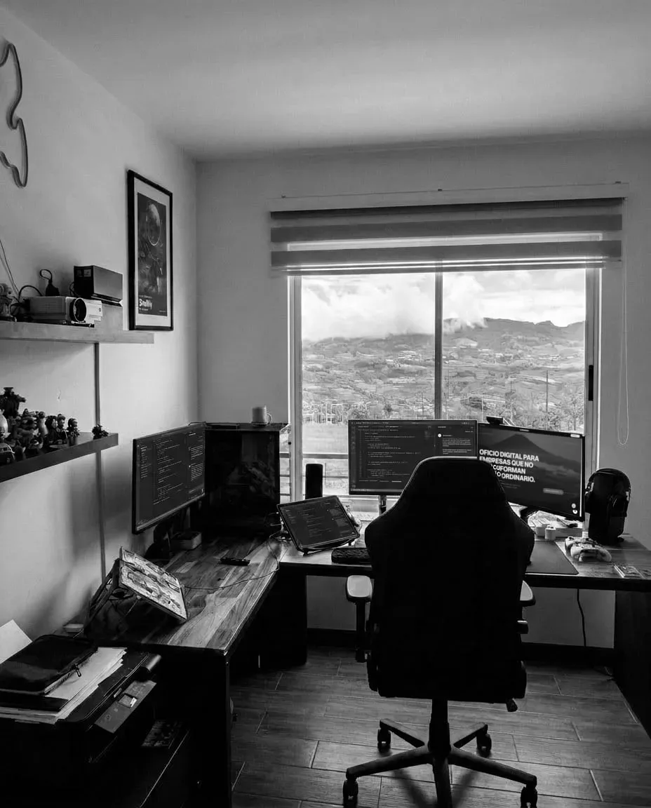 El espacio de trabajo del estudio en Cartago